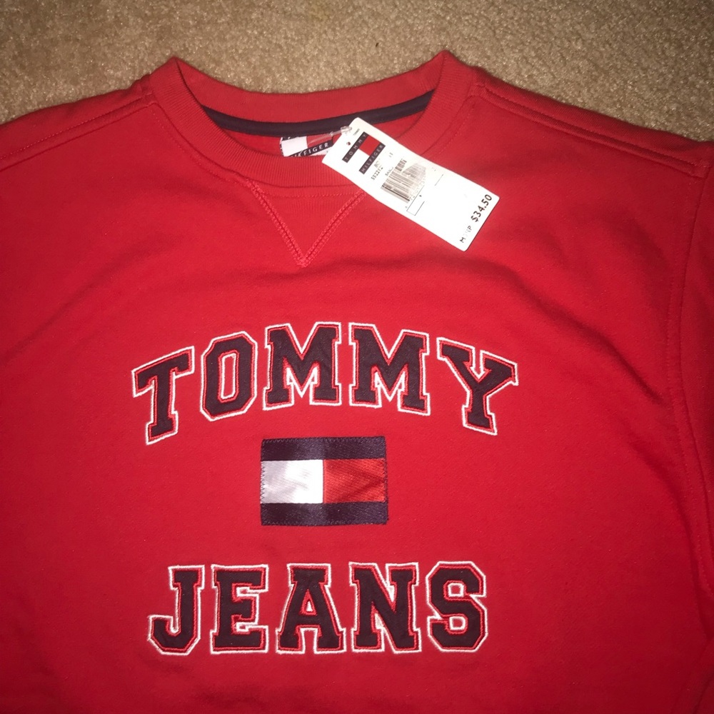 "SOLD" "NWT” TOMMY HILFIGER TOP - Picture 4 of 5